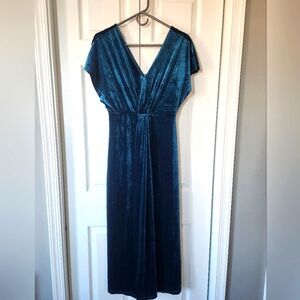 BRAND NEW women's velvet maxi dress